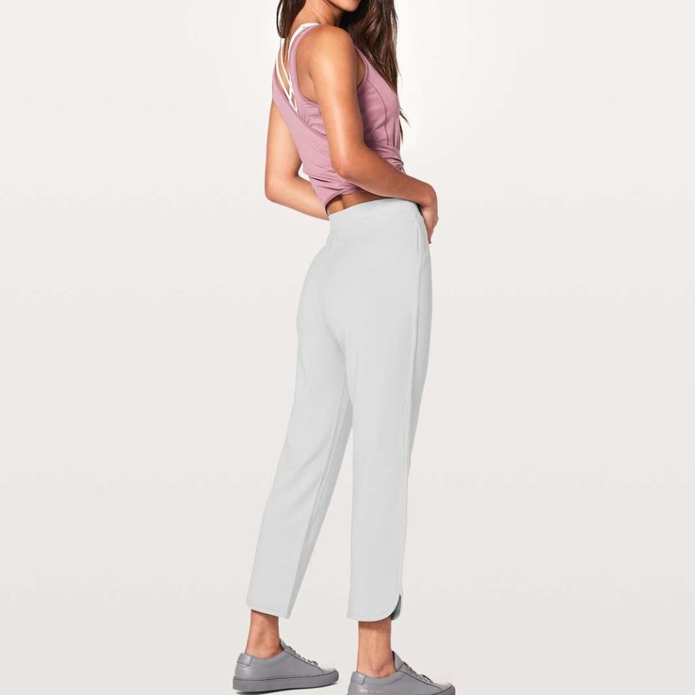 Size 8 - Lululemon Every Moment Pant *26"